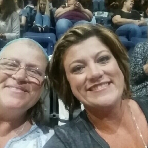 Meet your Posher, Heather - Picture 1 of 1