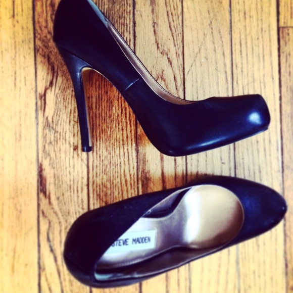 LIKE NEW Steve Madden Hidden Platform Pumps