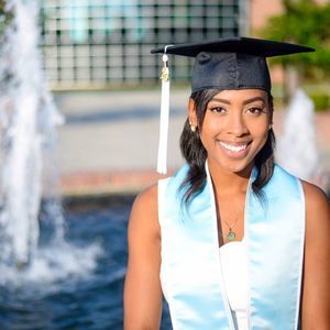 Meet your Posher, Janea