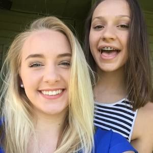 Meet your Posher, Chloe