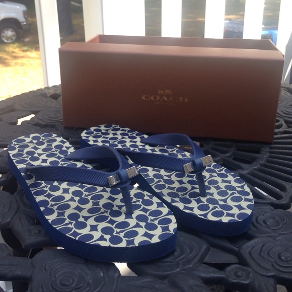 Coach flip flops