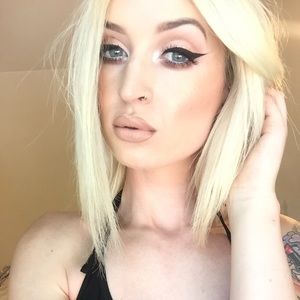 Meet your Posher, Krissy