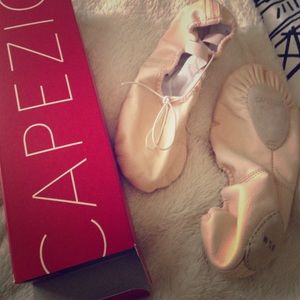 Ballet shoes