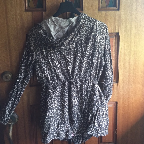 Torrid Cheetah Jacket - Picture 2 of 3