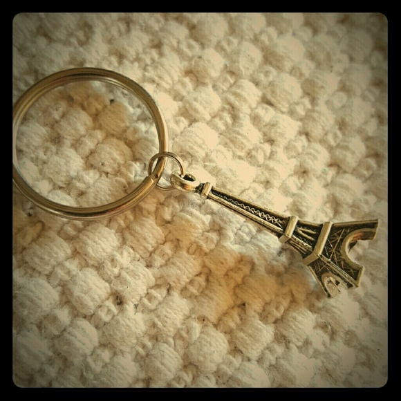 Eiffel Tower Keychain SALE - Picture 2 of 4