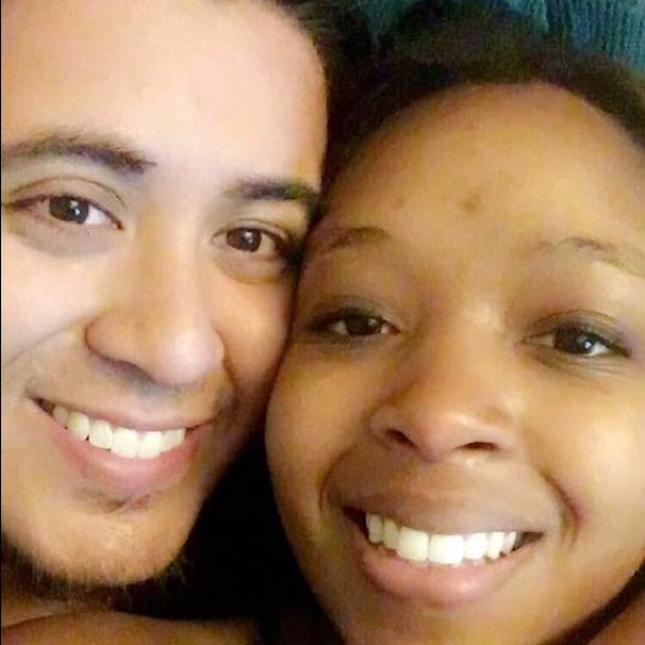 Meet your Posher, Stephanie - Picture 2 of 4