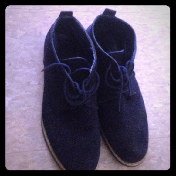 Blue suede shoes boots