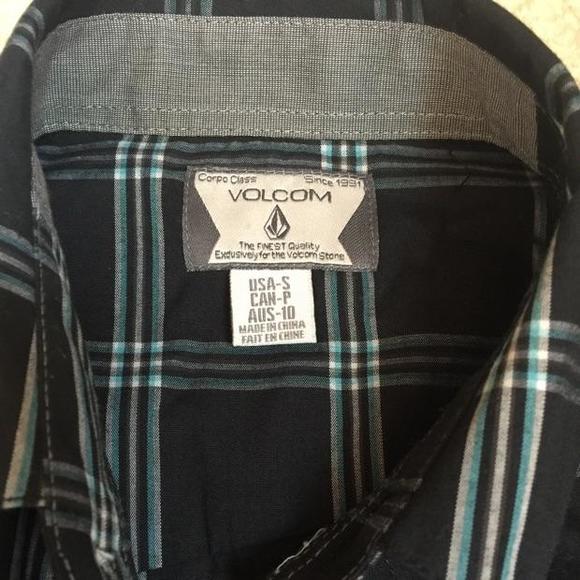 Volcom button down - Picture 3 of 4
