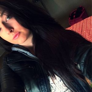 Meet your Posher, Alexandra