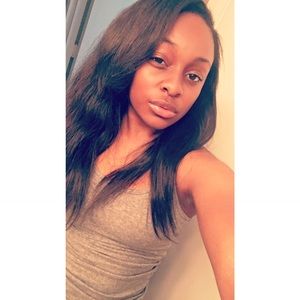 Meet your Posher, Janelle