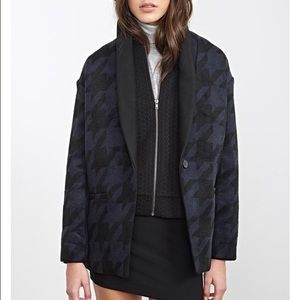 Boxy houndstooth coat, sold out everywhere