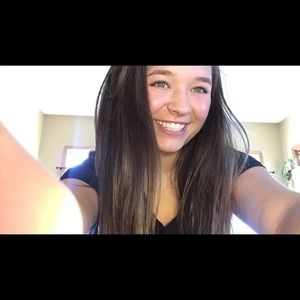 Meet your Posher, Aria