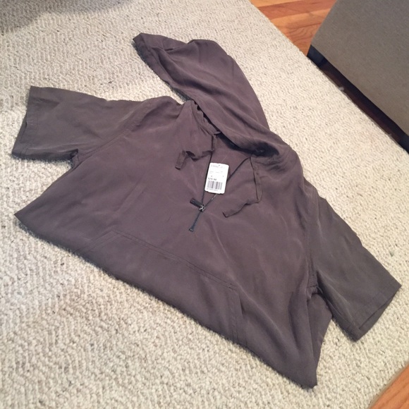 Grey hooded shirt - Picture 4 of 4