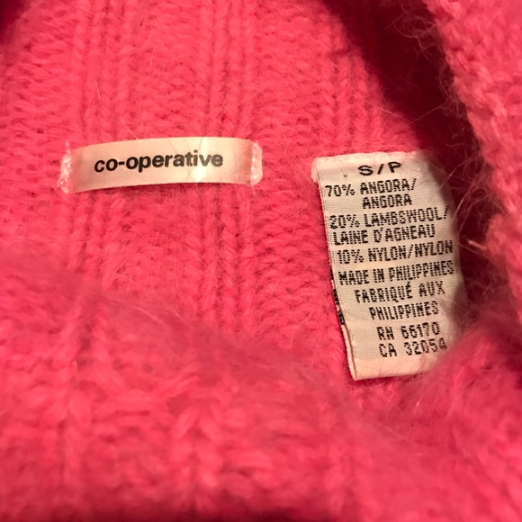 Pink 70% Angora 20% Lambswool 10% Nylon Sweater - Picture 2 of 4