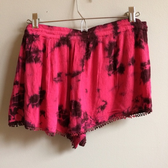 NWT Wine Coral Shorts - Picture 3 of 3