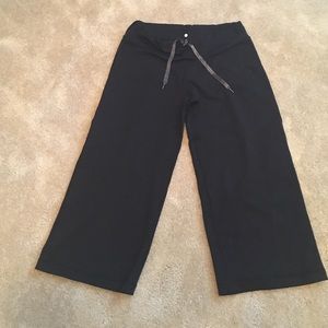 Lululemon crop pants