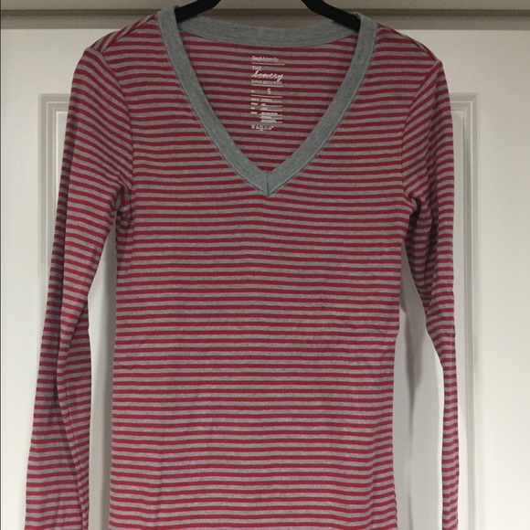 Long Sleeve Maternity V Neck T