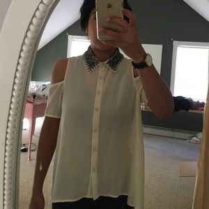 Fashion forward creme button up blouse size M
