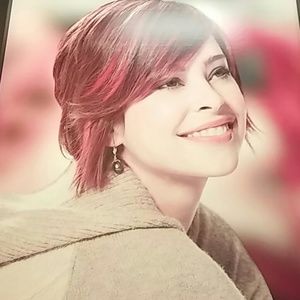 Meet your Posher, April