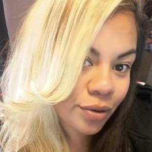 Meet your Posher, Consuela