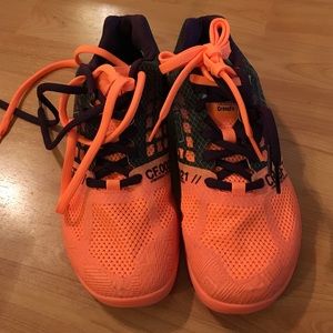 NWT REEBOK NANOS