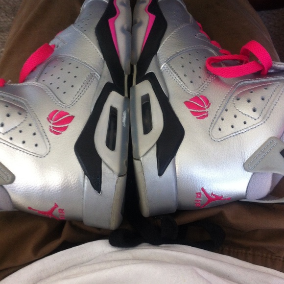 Jordan girl 6's - Picture 1 of 2
