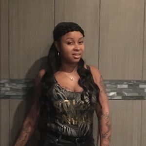 Meet your Posher, Latisha