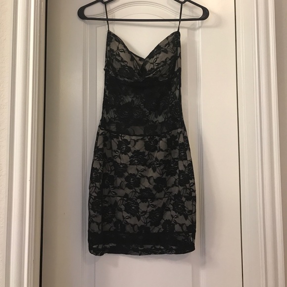 Size small, black mesh with tan underneath.