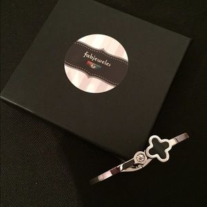 NEW Clover leaf bracelet