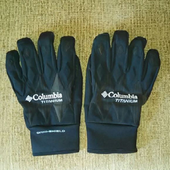 Columbia Other - CCO Sale! Columbia Titanium Omni-Shield Gloves