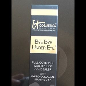 IT Cosmetics Bye Bye Under Eye Concealer