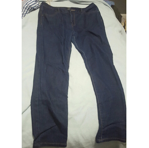 NEW Forever 21 Skinny Jeans