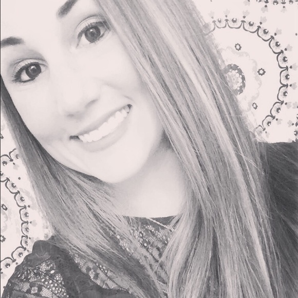 Meet your Posher, Lexi - Picture 4 of 4