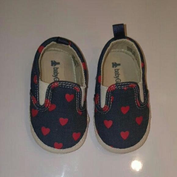 heart baby shoes