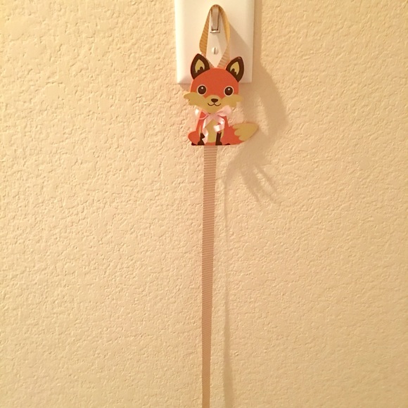 Fox hairbow holder