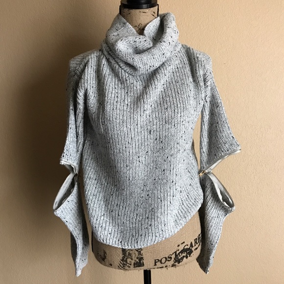 Gray turtleneck sweater with zipper sleeve - Picture 2 of 3