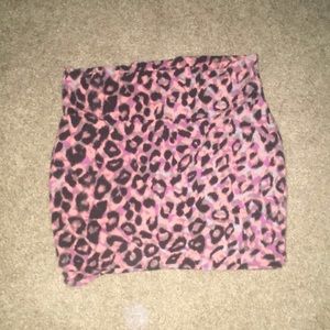 cheetah pattern pencil skirt