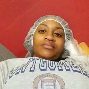 Meet your Posher, Monica