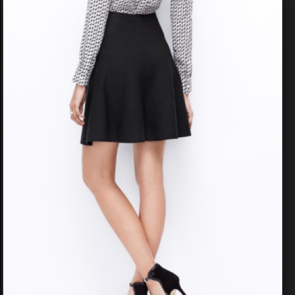 NWT Ann Taylor Black Flounce Skirt. Sz10