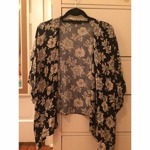 Brandy Melville Floral Kimono