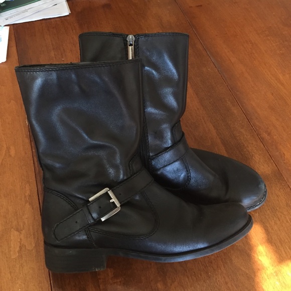 Black boots