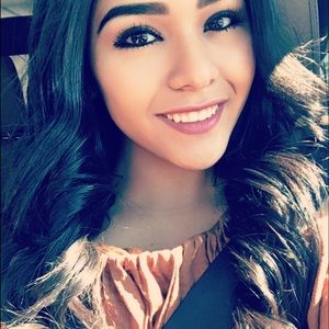 Meet your Posher, Lily