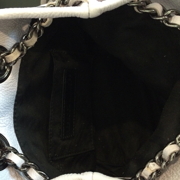 Pale Lilac Fringe Bruni Leather Bucket Bag - Picture 4 of 4