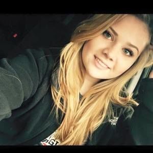 Meet your Posher, Kaylie