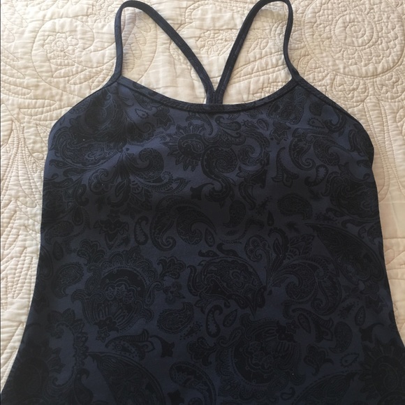 Lululemon tank