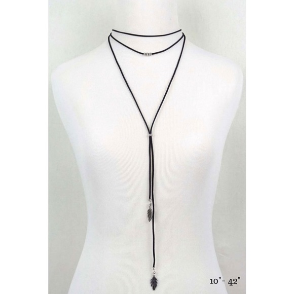 💥SALE💥Ariana Leaf Wrap Necklace - Picture 3 of 4