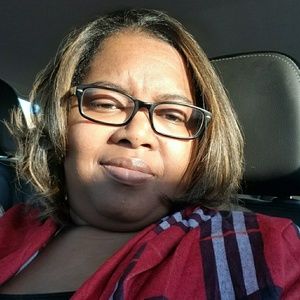 Meet your Posher, Alishia