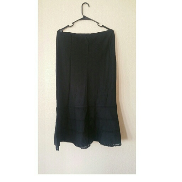 Black Express Skirt