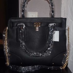 Black Purse /faux leather