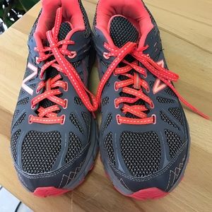 New balance running shoes